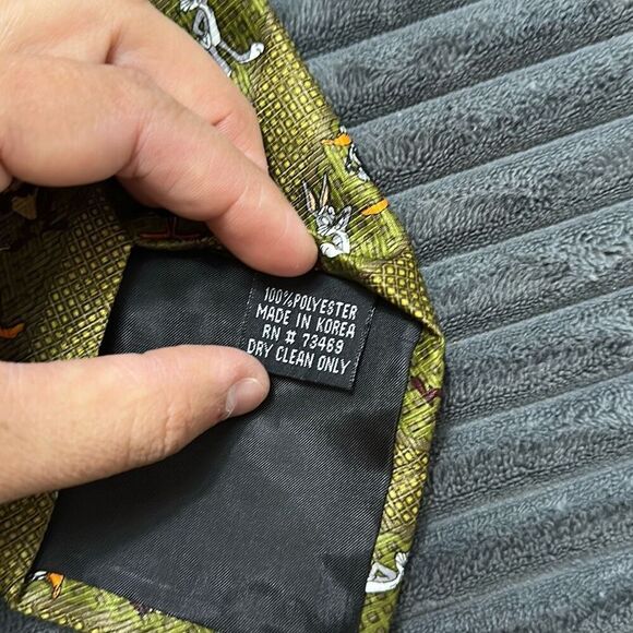 Vintage Looney Tunes Bugs Bunny Daffy Duck Tasmanian Devil Tie Men’s - Picture 7 of 7